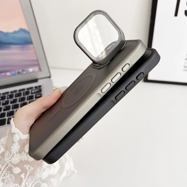 Coque Antichoc à Texture Peau Mate avec Support Intégré et Charge Magnétique