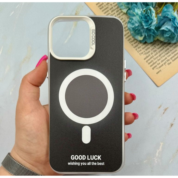 Coque iPhone en Silicone “Good Luck” – Souple, Légère & Antichoc