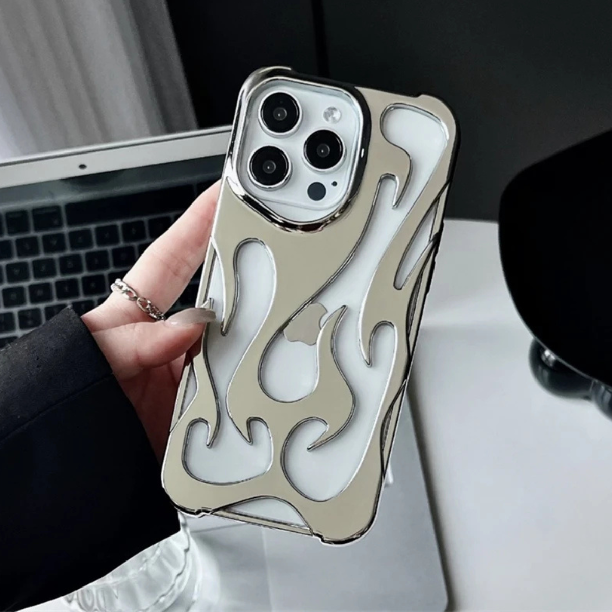 Coque Flame Pour iPhone Et Samsung — Antichoc, Anti-empreintes, Grip Confort