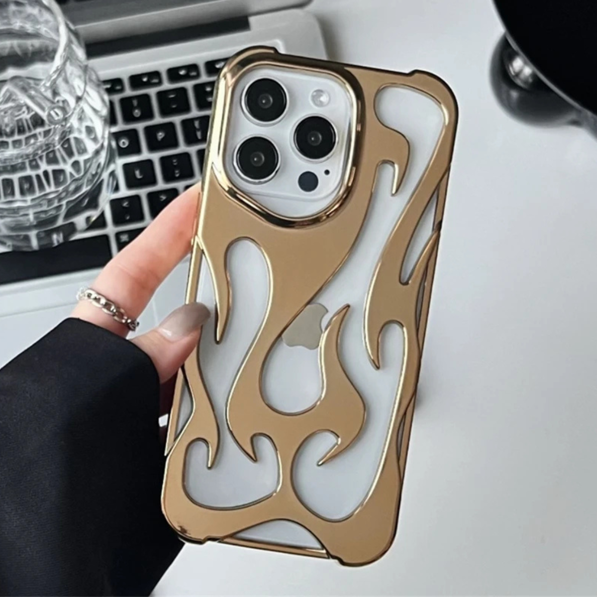 Coque Flame Pour iPhone Et Samsung — Antichoc, Anti-empreintes, Grip Confort