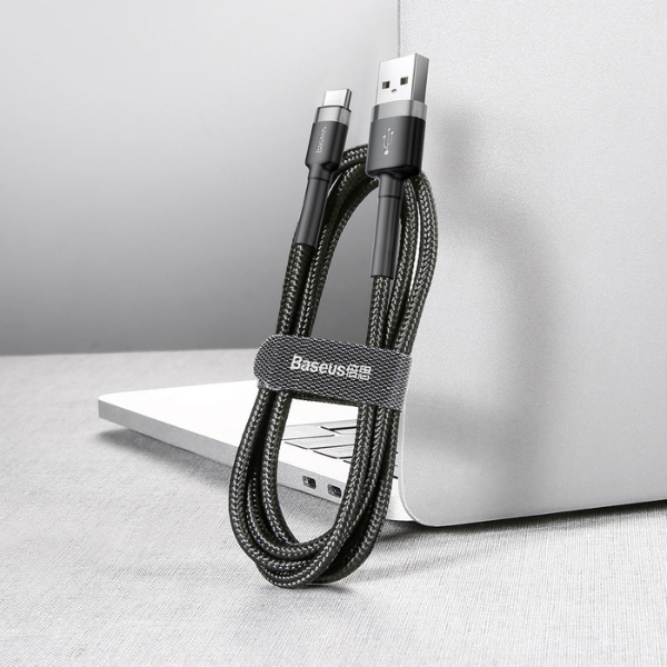 Câble de charge rapide USB-C 2 m en nylon tressé – Puissant, durable et élégant