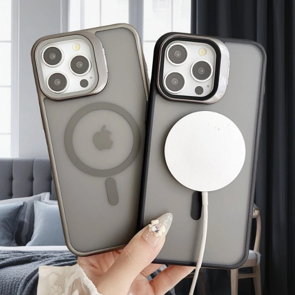 Coque Antichoc à Texture Peau Mate avec Support Intégré et Charge Magnétique