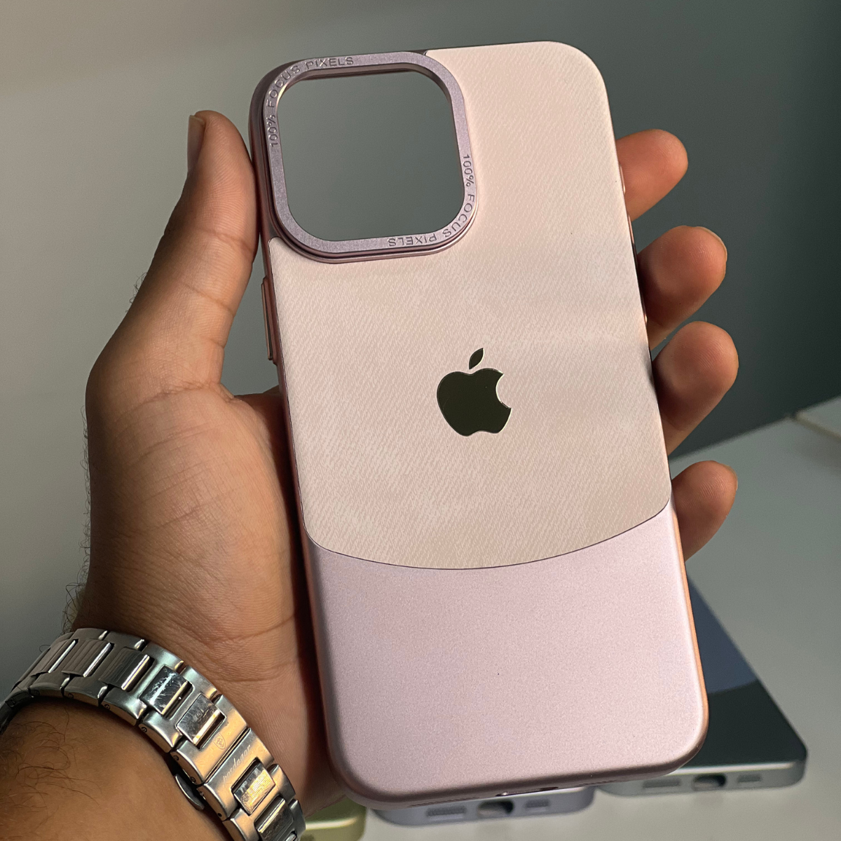 Coque Daim & Velours – Toucher Doux, Anti-choc, Grip Confort